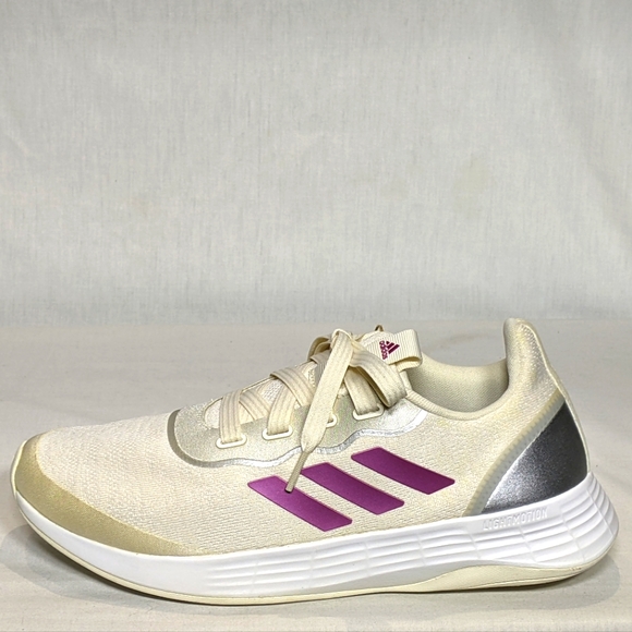 NEW adidas Womens QT Racer Cross Trainer Sz 11 - Picture 1 of 3